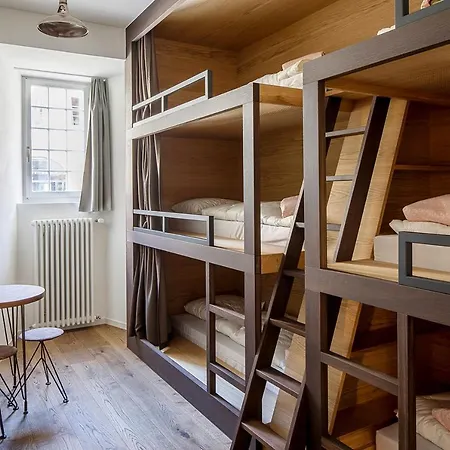 Schloss Youth Hostel