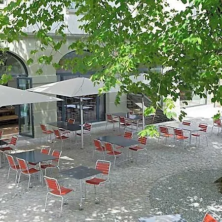 Schloss Youth Hostel