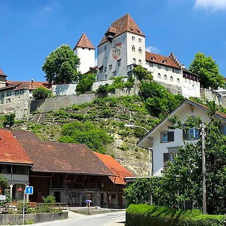 Hostel Schloss Youth Burgdorf