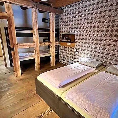 Schloss Youth Hostel