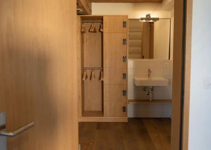 Schloss Youth Hostel Burgdorf