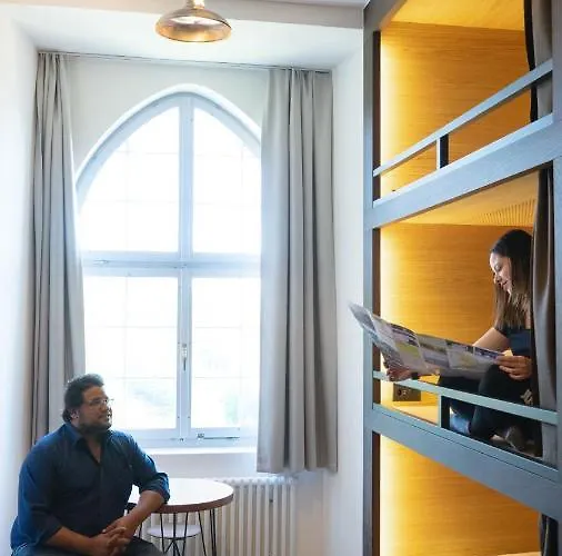 Hostel Schloss Youth Burgdorf