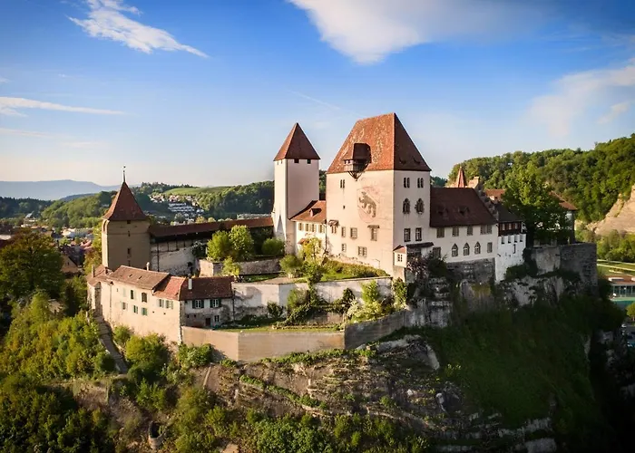 Schloss Youth Hostel *